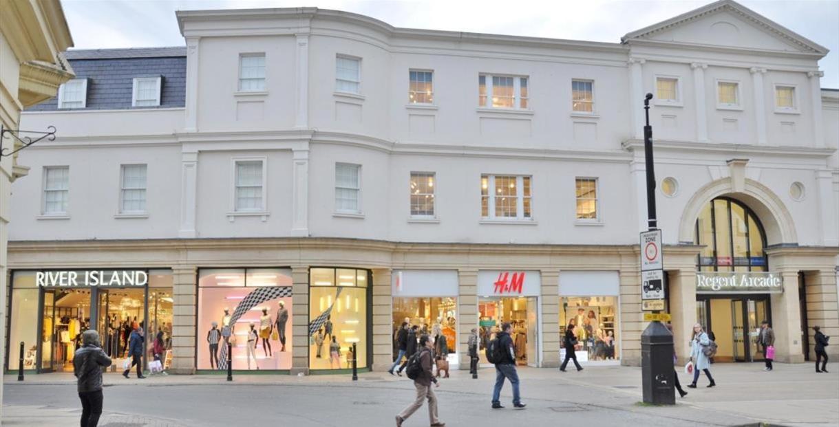 Regency Hall Smart Cheltenham Ensuite Rooms B Εξωτερικό φωτογραφία
